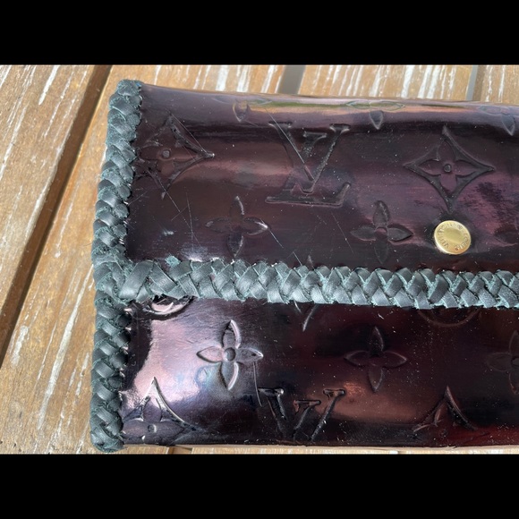 OFFER??LOUIS VUITTON Sara wallet - Picture 5 of 15